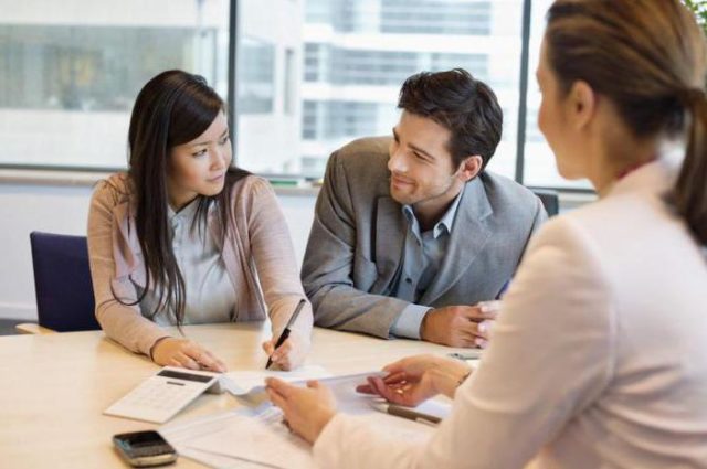 Наличие поручителя Поручительство по кредиту