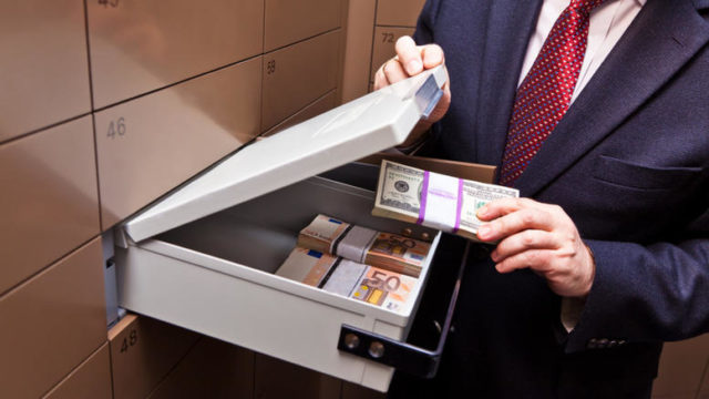 Хранение денежных средств в ячейке