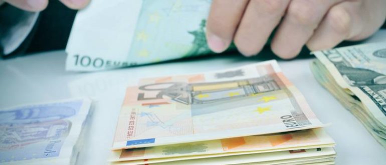 Покупка и продажа валюты в УБРиР